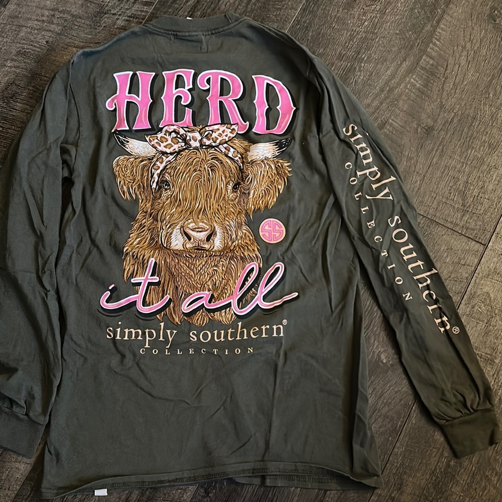 Simple Southern long-sleeve shirt